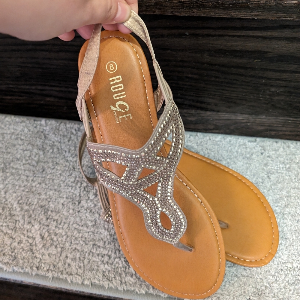 2/$20 ✨Sparkly Gold Sandals